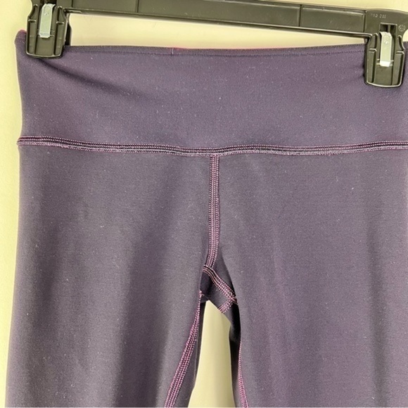 Lululemon capri leggings womens size 4 blue pink reversible - Picture 4 of 7